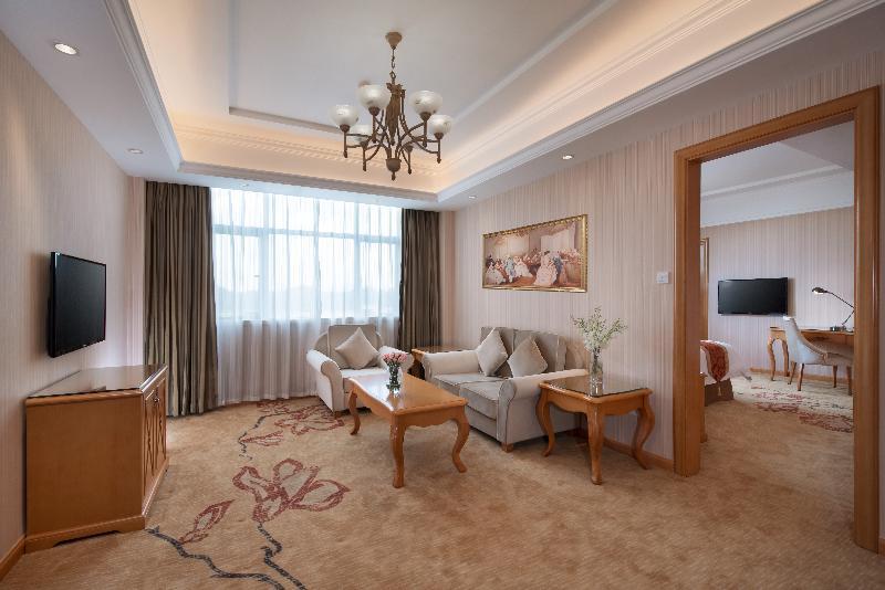 Vienna International Hotel Shenzhen Qianhai Ngoại thất bức ảnh