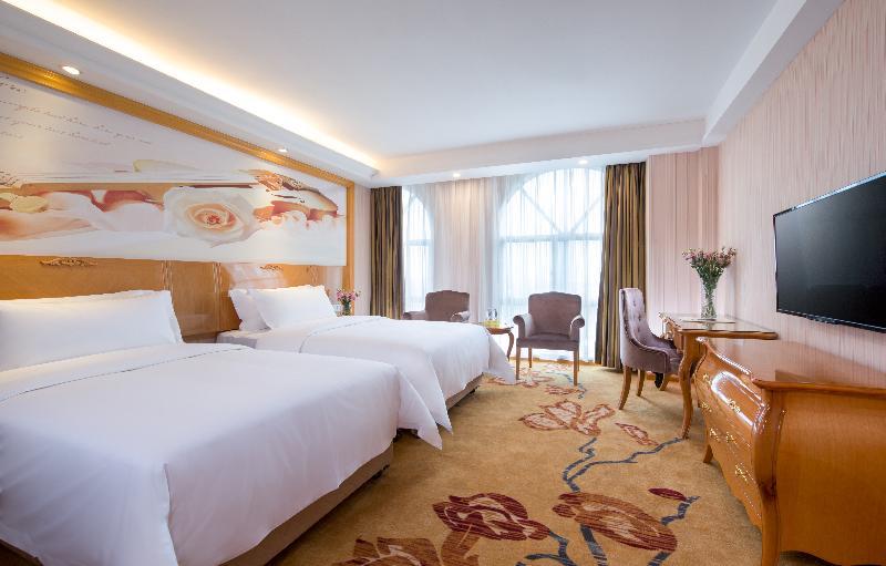 Vienna International Hotel Shenzhen Qianhai Ngoại thất bức ảnh
